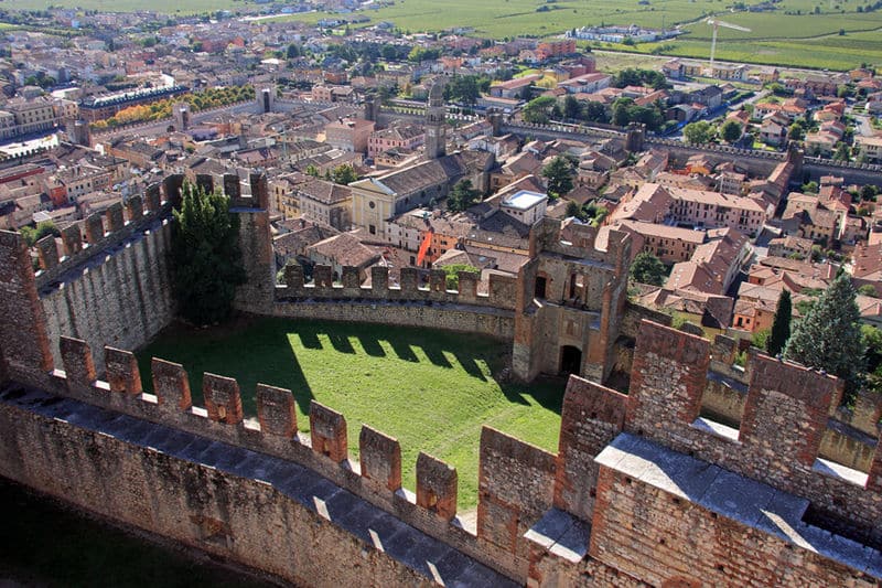Soave, paese dei cento presepi