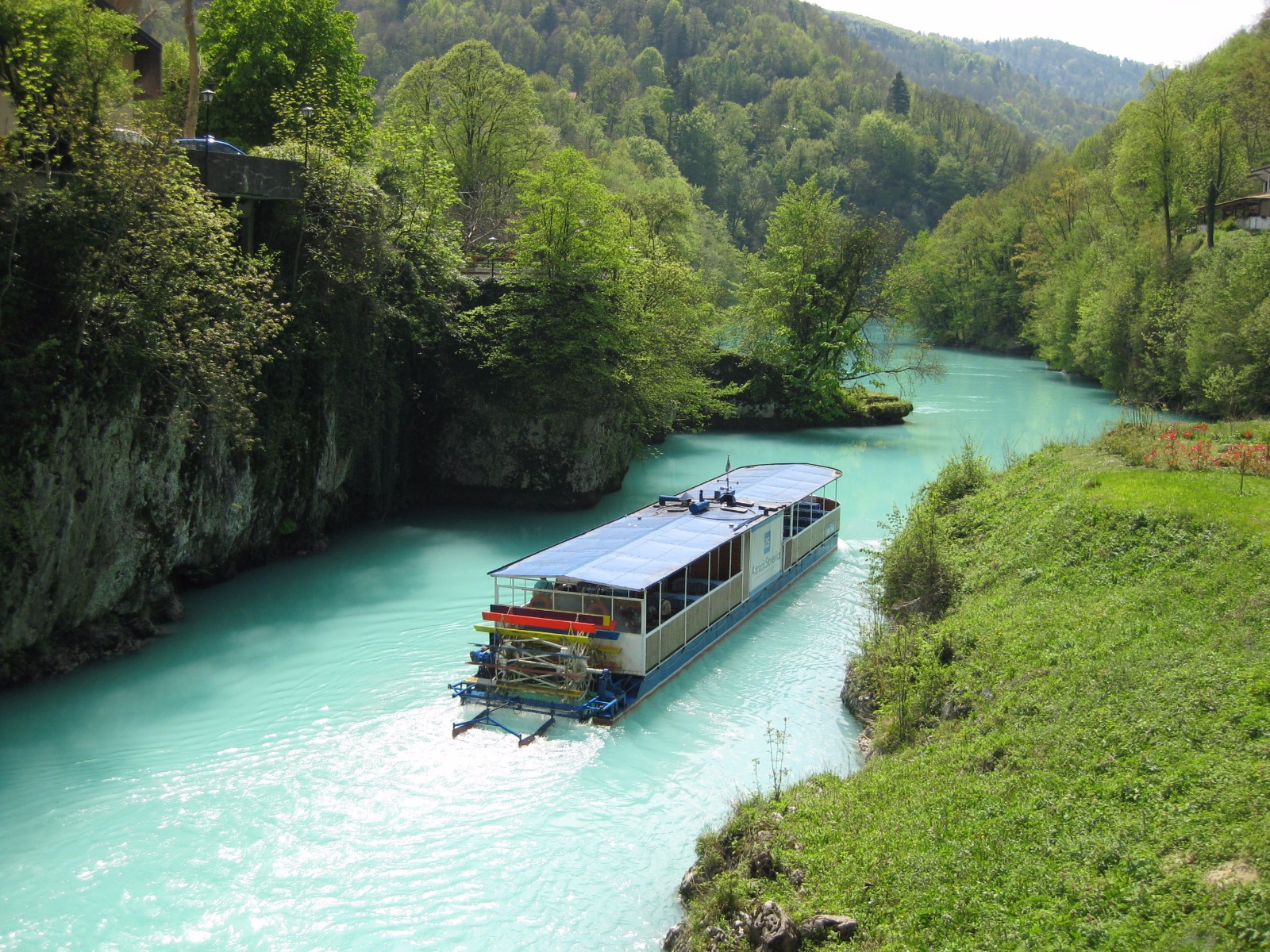 Minicrociera, cascate e laghi tra le Alpi Friulane